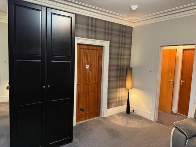 Commercial Hotel Insch Екстериор снимка